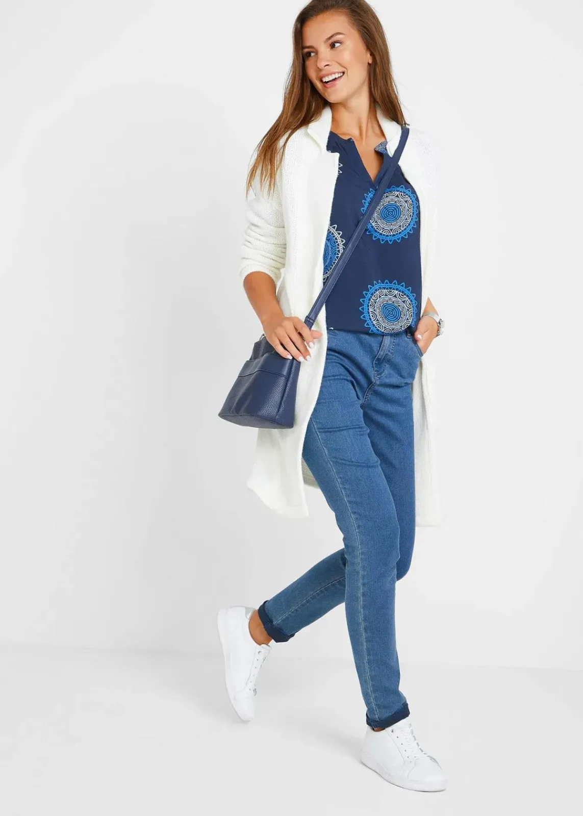 bonprix Blusen & Tuniken|Bekleidung·Jacken & Mäntel^Tunikabluse aus softer Viskose dunkelblau bedruckt