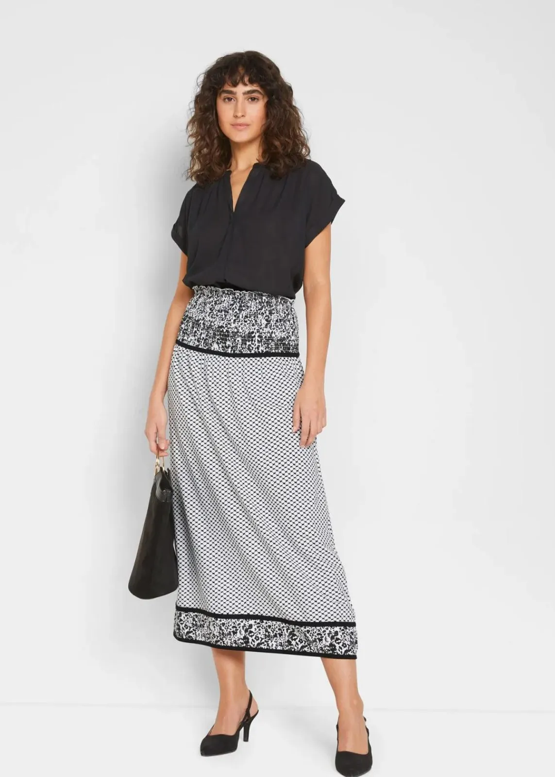 bonprix Blusen & Tuniken|Bekleidung·Jacken & Mäntel^Tunikabluse Georgette schwarz