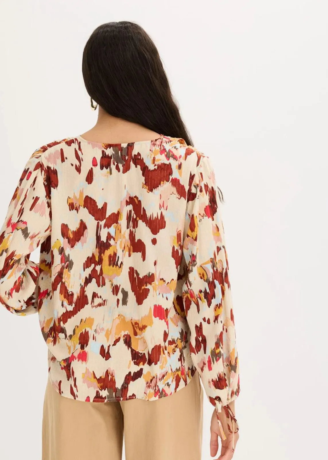 bonprix Bekleidung·Jacken & Mäntel|Blusen & Tuniken^Tunikabluse mit metallischen Garn beige bedruckt