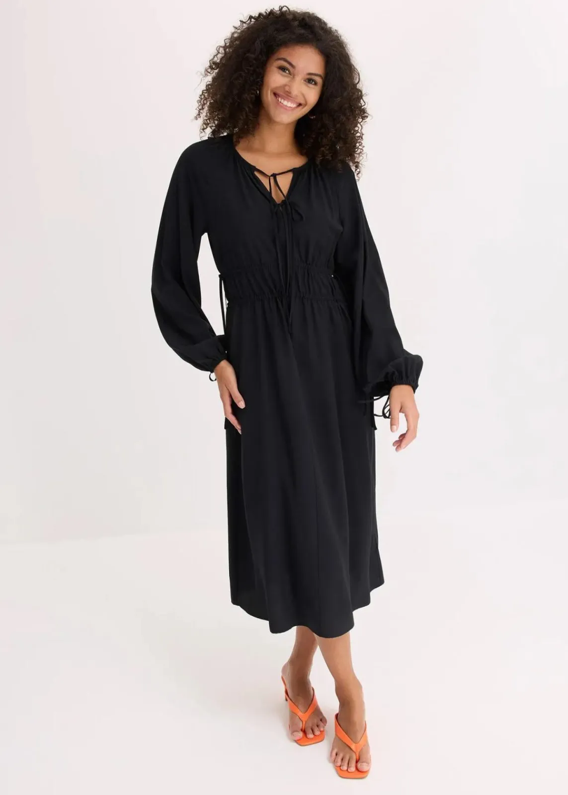 bonprix Kleider|Bekleidung·Pullover & Strickjacken^Tunika-Kleid aus fließendem Viskose-Mix schwarz