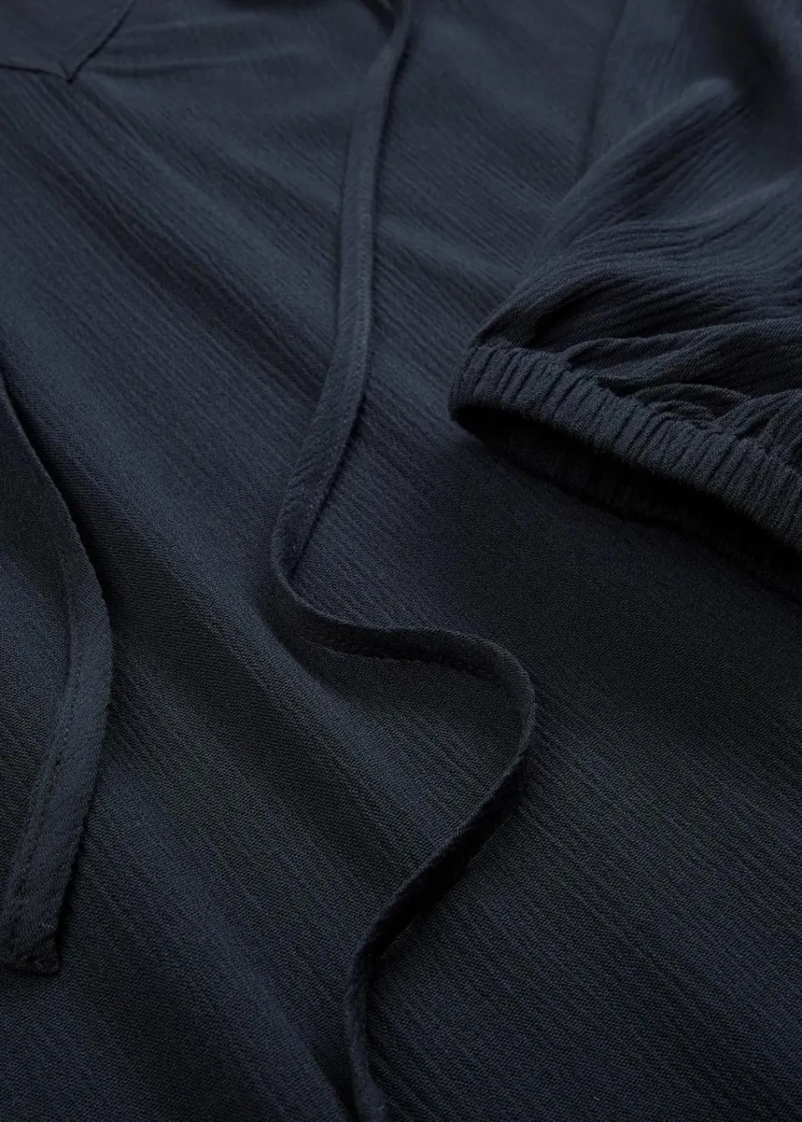 bonprix Bekleidung·Pullover & Strickjacken|Kleider^Tunika-Kleid aus fließender Viskose schwarz