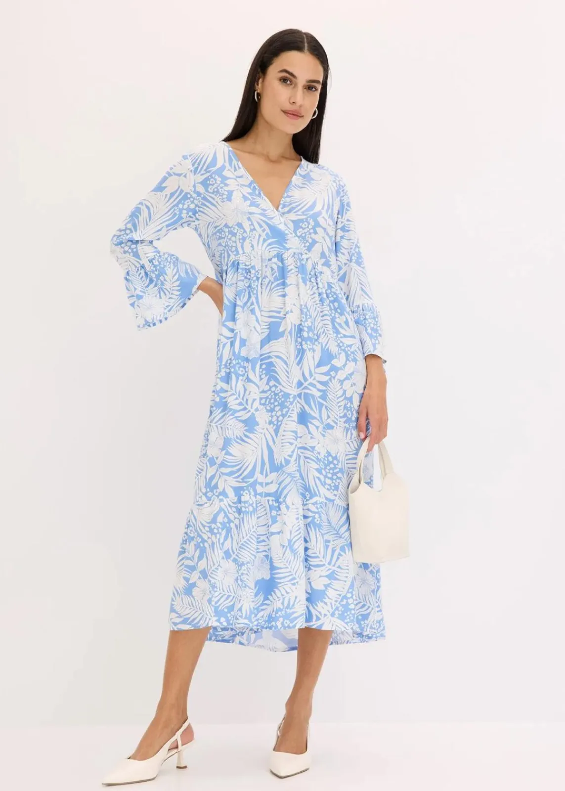 bonprix Bekleidung·Pullover & Strickjacken|Kleider^Tunika-Kleid aus fließender Viskose mittelblau/weiß floral