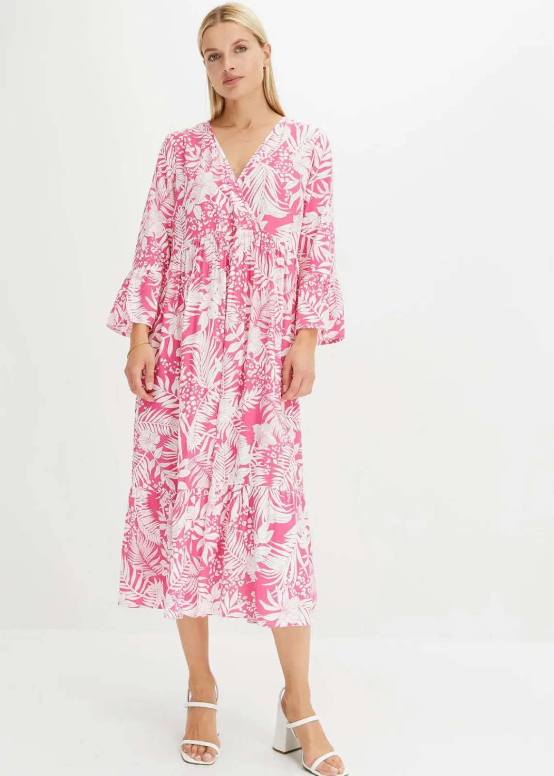 bonprix Nachhaltigere Materialien|Kleider^Tunika-Kleid aus fließender Viskose pink/weiß floral