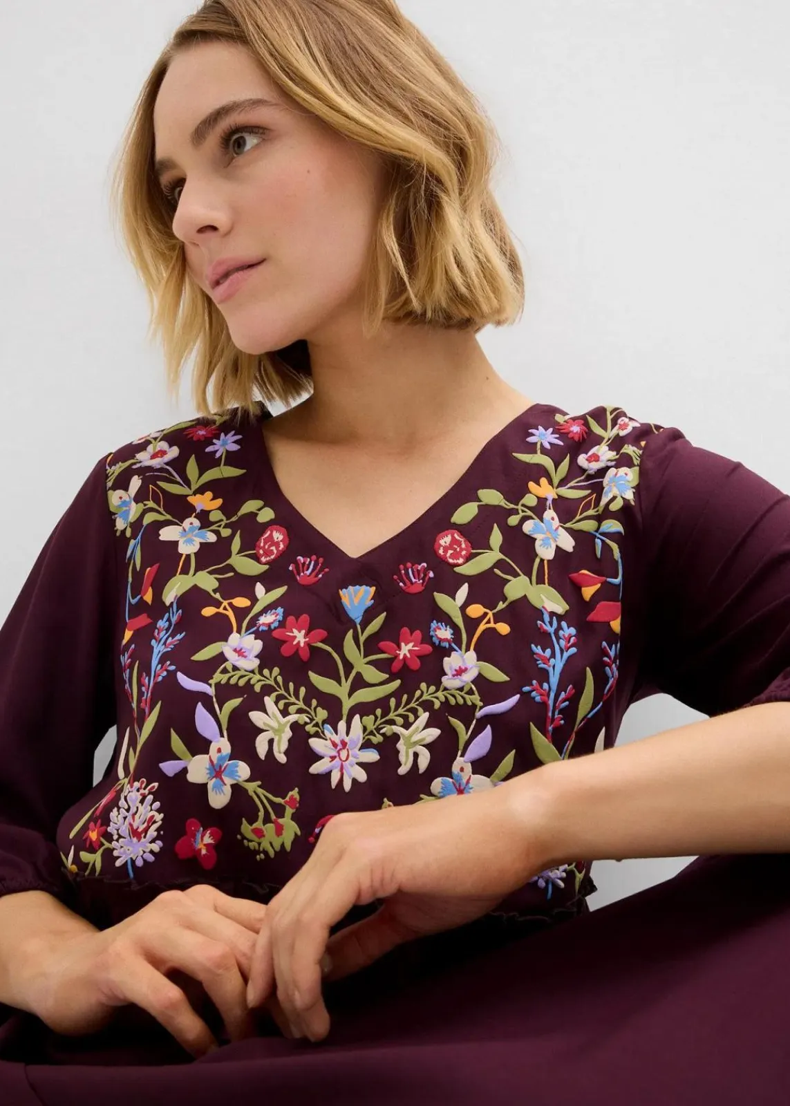 bonprix Bekleidung·Pullover & Strickjacken|Kleider^Tunika-Kleid aus fließender Viskose weinrot