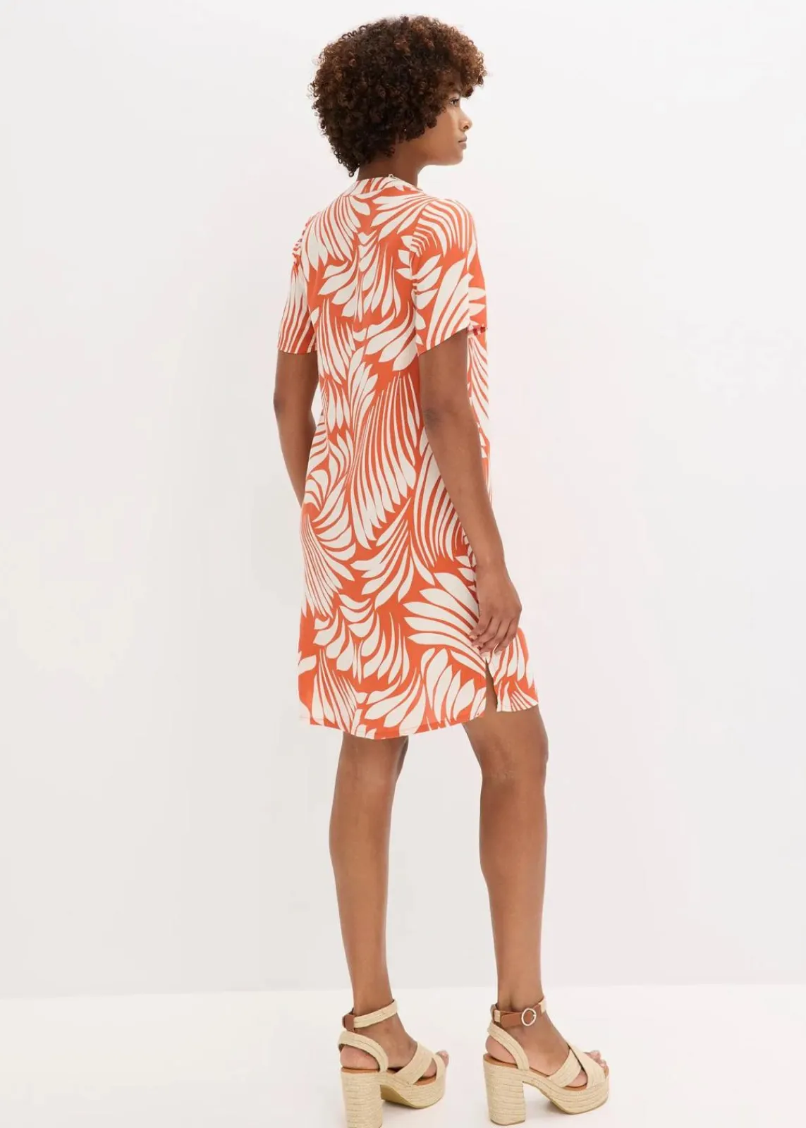 bonprix Bekleidung·Pullover & Strickjacken|Kleider^Tunika-Kleid aus fließender Viskose terracotta/wollweiß bedruckt