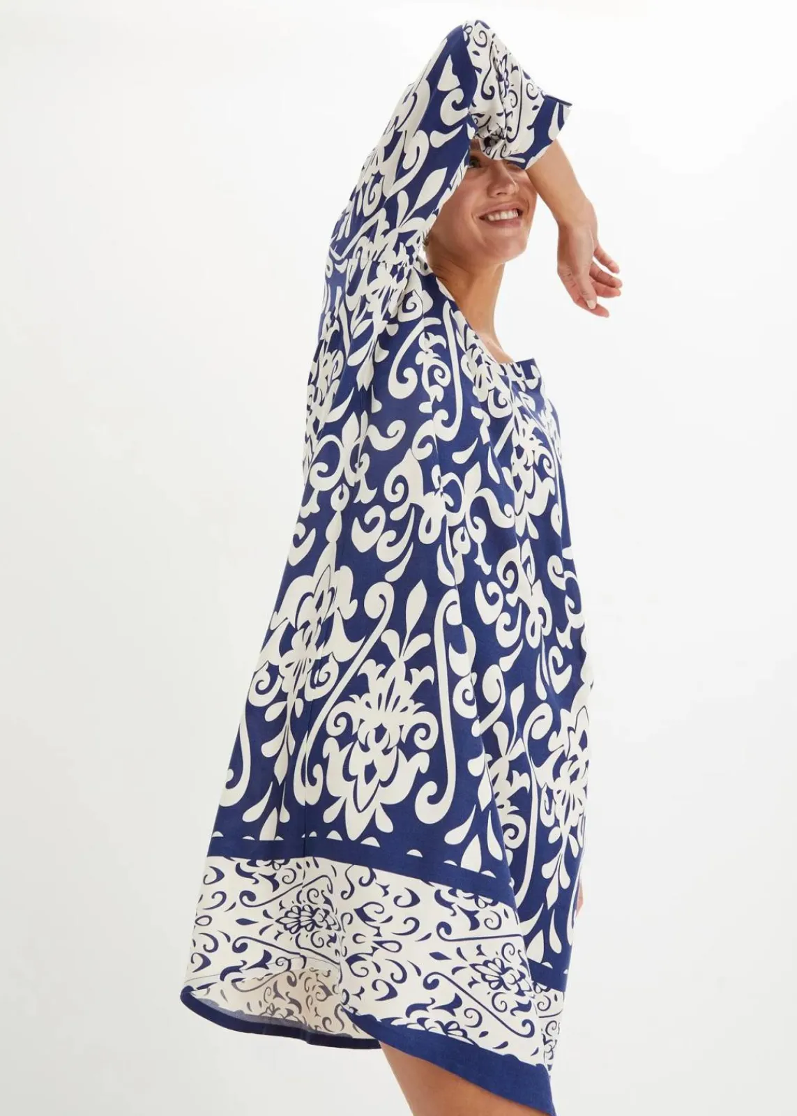 bonprix Bekleidung·Pullover & Strickjacken|Kleider^Tunika-Kleid aus fließender Viskose dunkelblau/creme bedruckt