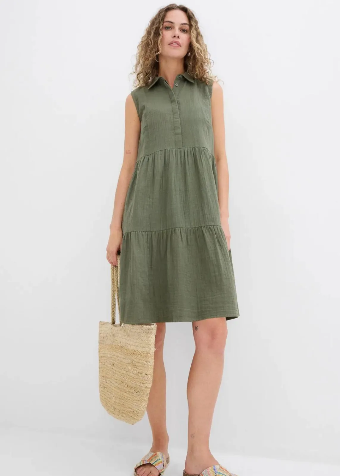 bonprix Bekleidung·Pullover & Strickjacken|Kleider^Tunika-Kleid aus luftigem Musselin dunkeloliv