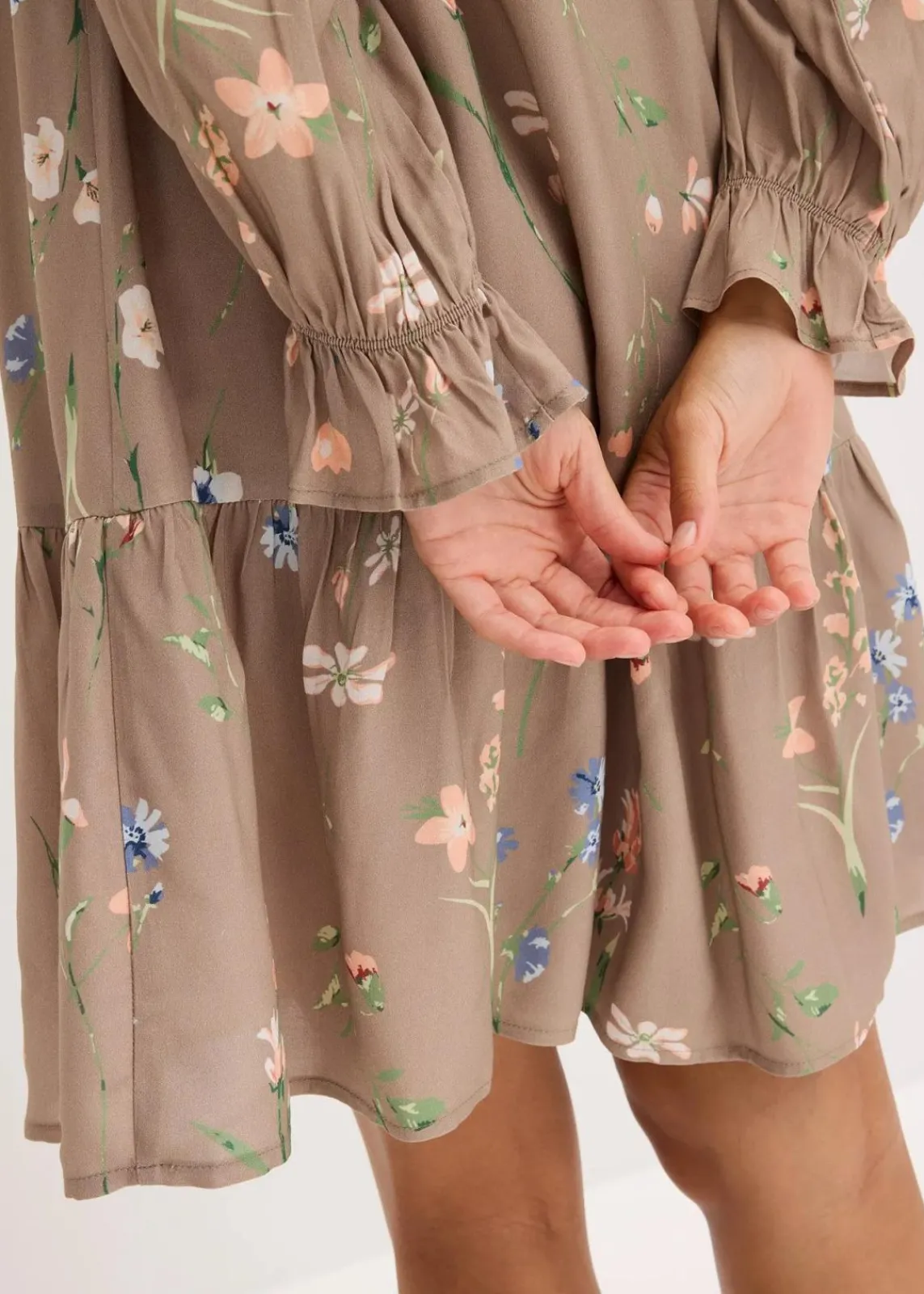 bonprix Kleider|Bekleidung·Pullover & Strickjacken^Tunika-Kleid aus reiner Viskose braun geblümt