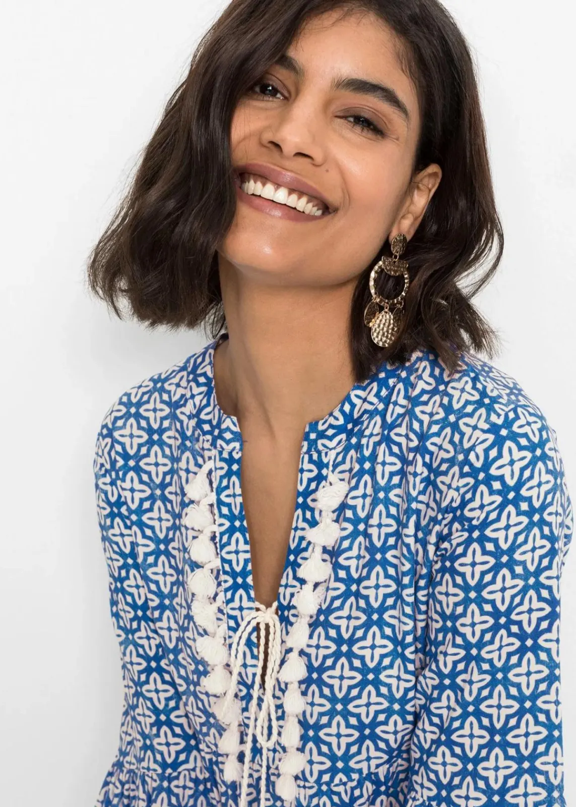 bonprix Bekleidung·Pullover & Strickjacken|Kleider^Tunika-Kleid aus softer Viskose blau / wollweiß bedruckt