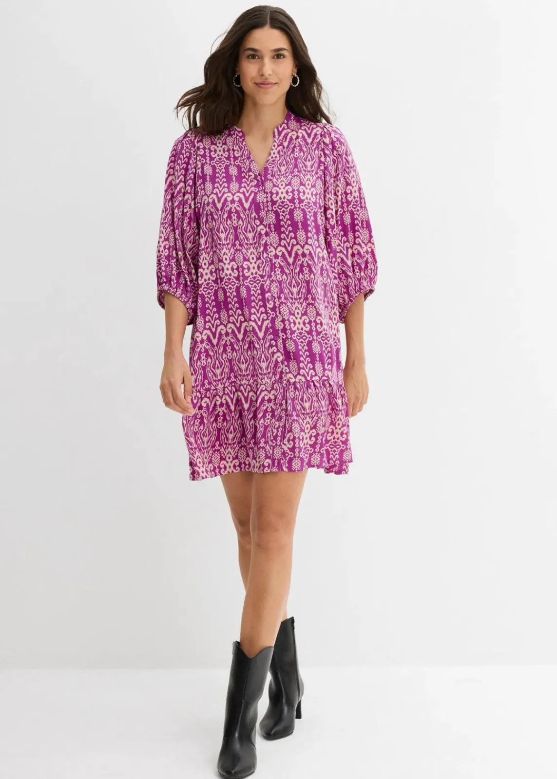 bonprix Kleider|Bekleidung·Pullover & Strickjacken^Tunika-Kleid aus softer Viskose veilchenlila/kreidebeige bedruckt