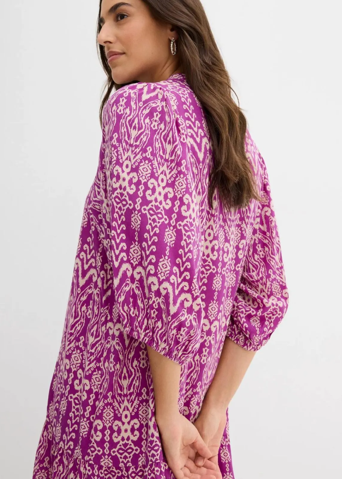 bonprix Kleider|Bekleidung·Pullover & Strickjacken^Tunika-Kleid aus softer Viskose veilchenlila/kreidebeige bedruckt