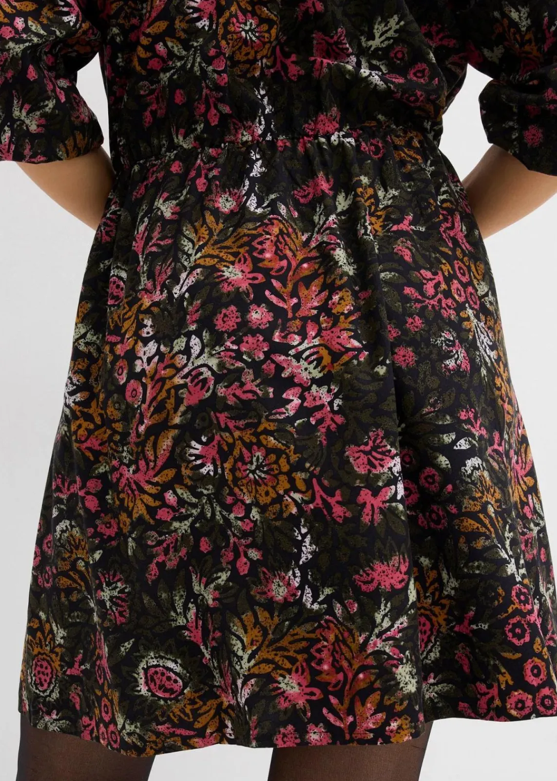 bonprix Bekleidung·Pullover & Strickjacken|Kleider^Tunika-Kleid aus softer Viskose schwarz/tiefoliv/rehbraun/rauchhimbeere/hellorchidee/softgrün bedruckt