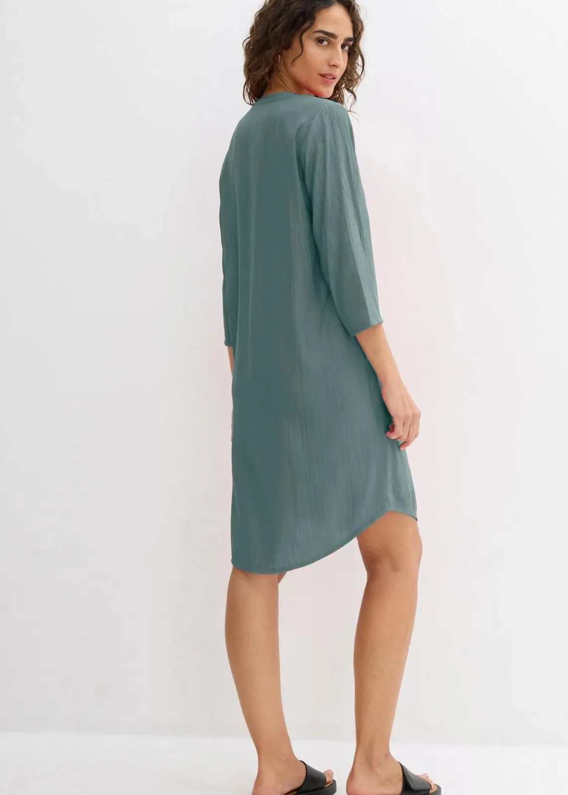 bonprix Bekleidung·Pullover & Strickjacken^Tunika-Kleid aus Viskose-Mix mit Struktur Effekt eukalyptusgrün