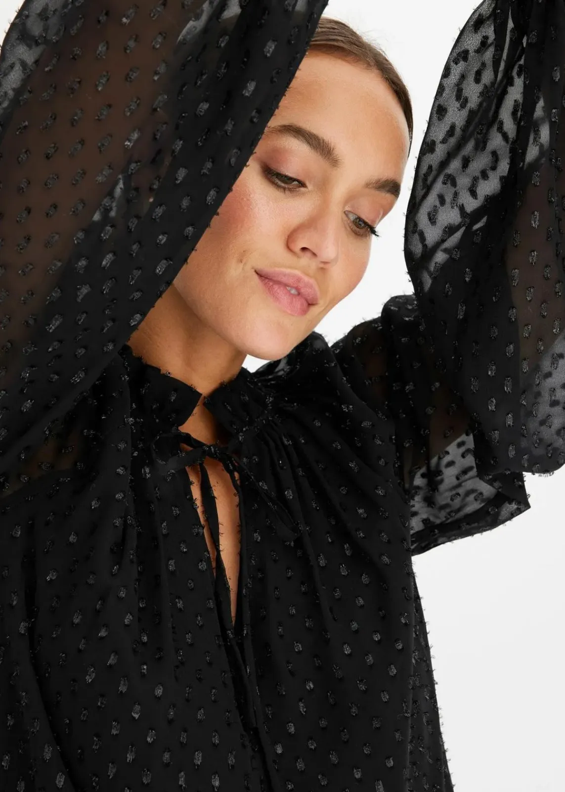 bonprix Bekleidung·Pullover & Strickjacken|Kleider^Tunika-Kleid mit Glitzereffekt schwarz