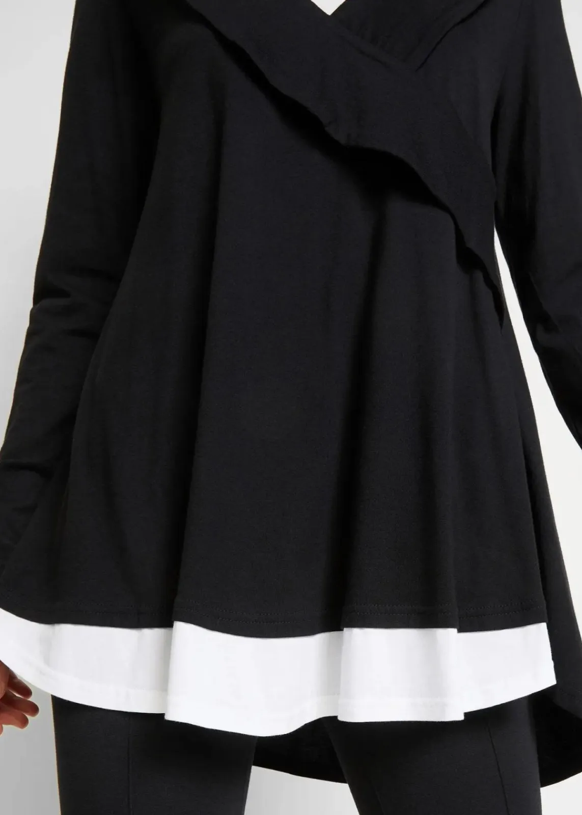 bonprix Shirts & Tops|Nachhaltigere Materialien^Tunika-Shirt aus Baumwoll-Viskose-Mix schwarz