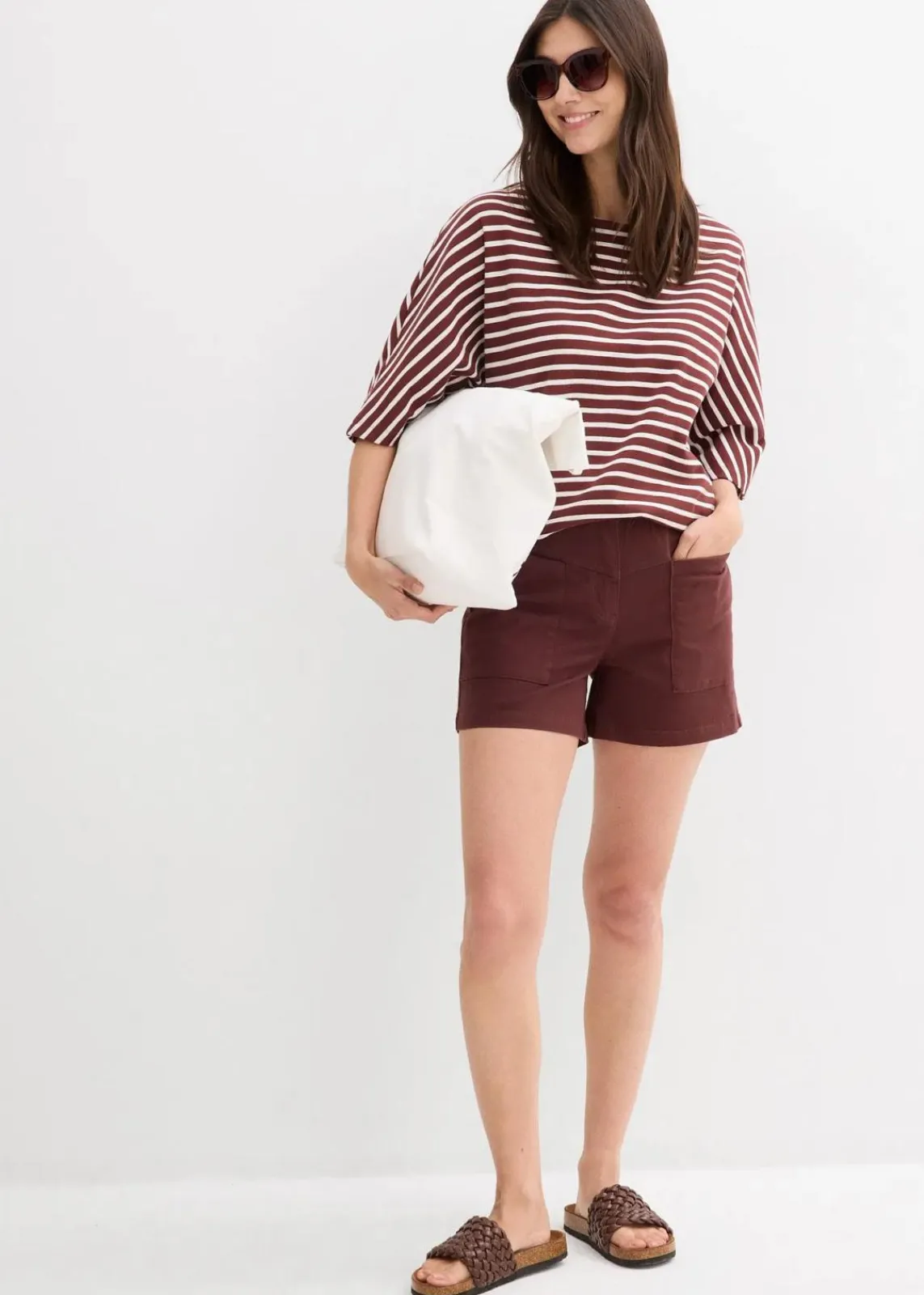 bonprix Bekleidung·Outdoorbekleidung|Bekleidung·Kleider^Twill Shorts terrabraun