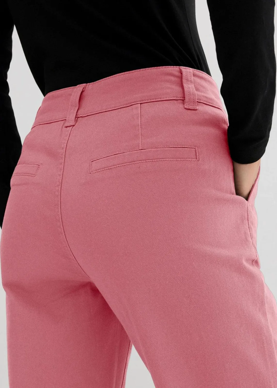 bonprix Bekleidung·Kleider|Hosen^Twillhose im Barrel Shape softbeere