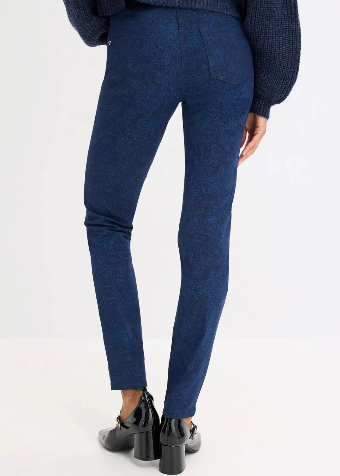 bonprix Hosen|Bekleidung·Kleider^Twillhose mit edlem Druck dunkelblau/hellindigo paisley
