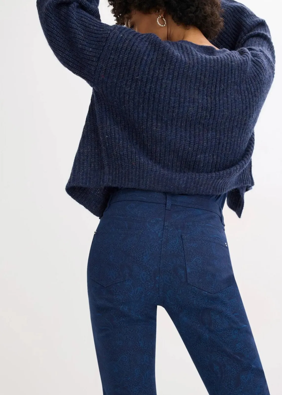 bonprix Hosen|Bekleidung·Kleider^Twillhose mit edlem Druck dunkelblau/hellindigo paisley