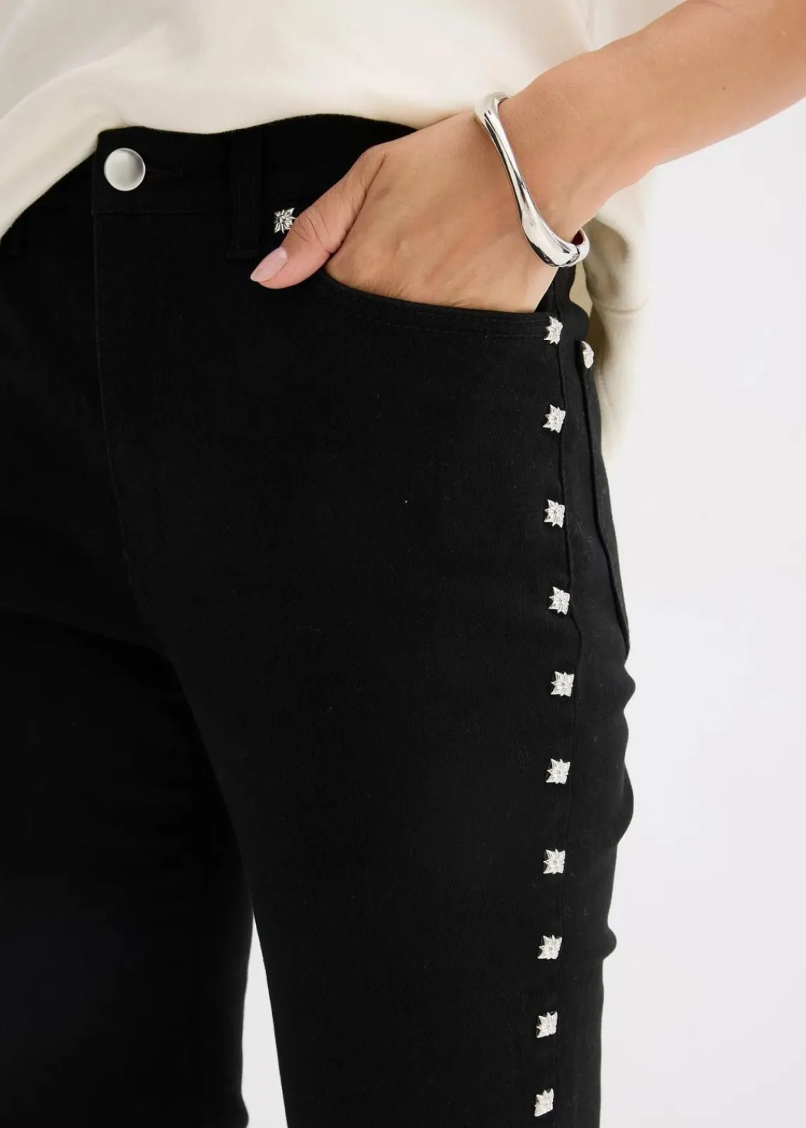 bonprix Hosen^Twillhose mit Nieten schwarz