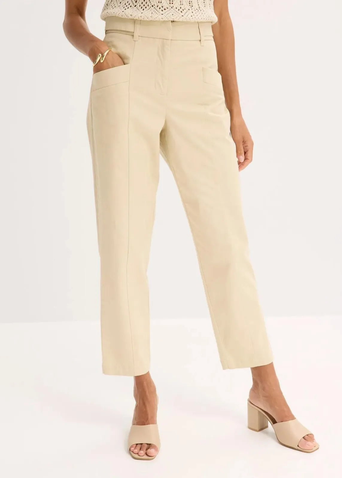 bonprix Bekleidung·Kleider|Hosen^Twillhose mit Tapered Fit hellsand