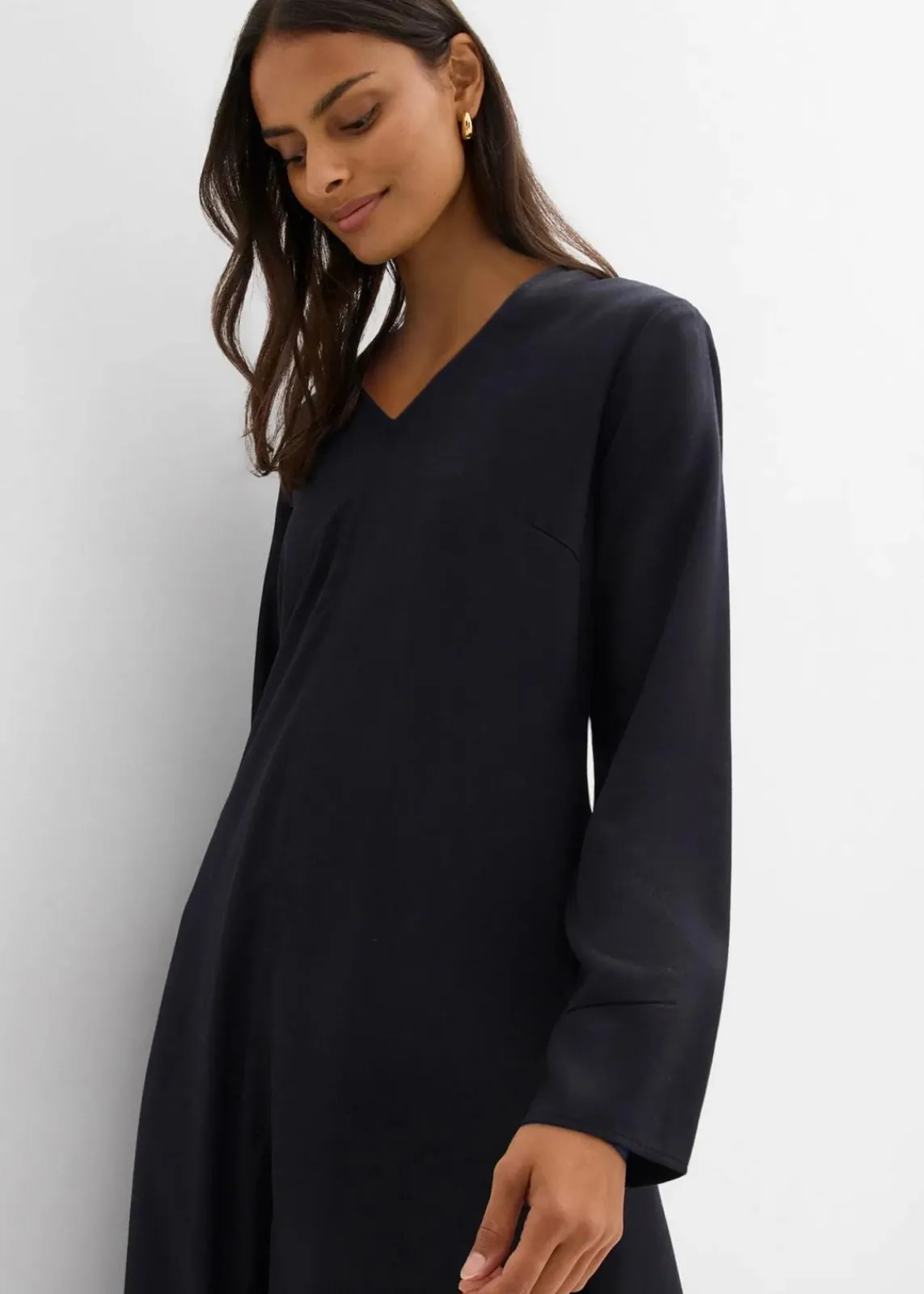 bonprix Bekleidung·Pullover & Strickjacken|Kleider^Twill-Kleid aus fließendem Lyocell schwarz