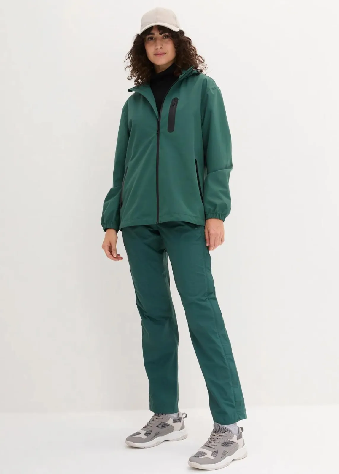 bonprix Jacken & Mäntel|Sportbekleidung^Ultraleichte Regenjacke mattgrün