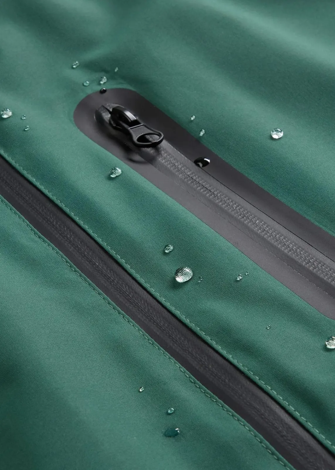 bonprix Jacken & Mäntel|Sportbekleidung^Ultraleichte Regenjacke mattgrün