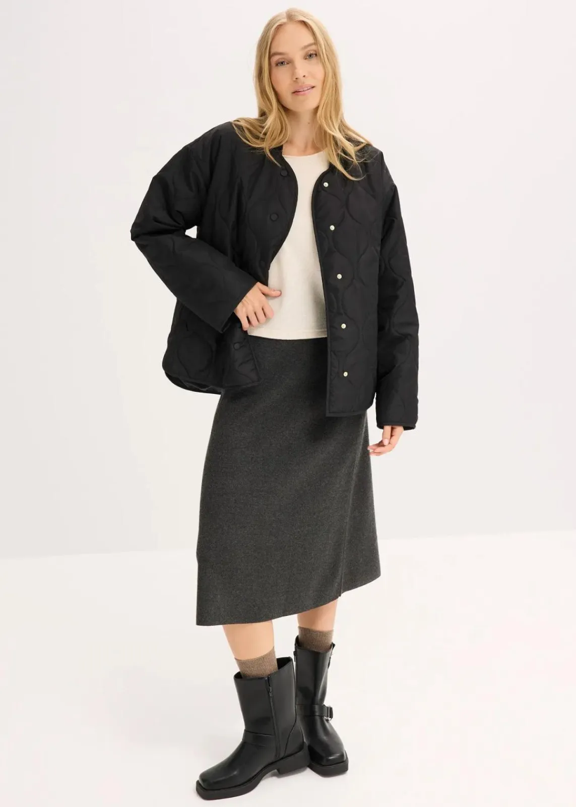 bonprix Bekleidung·Hosen|Jacken & Mäntel^Ultraleichte Steppjacke, Oversized schwarz