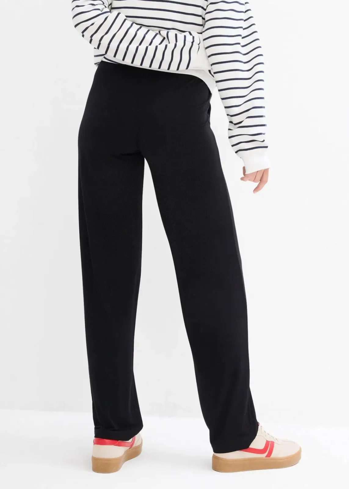 bonprix Bekleidung·Blazer|Nachhaltigere Materialien^Umstandshose aus Jersey mit gesmoktem Bund, gerades Bein schwarz
