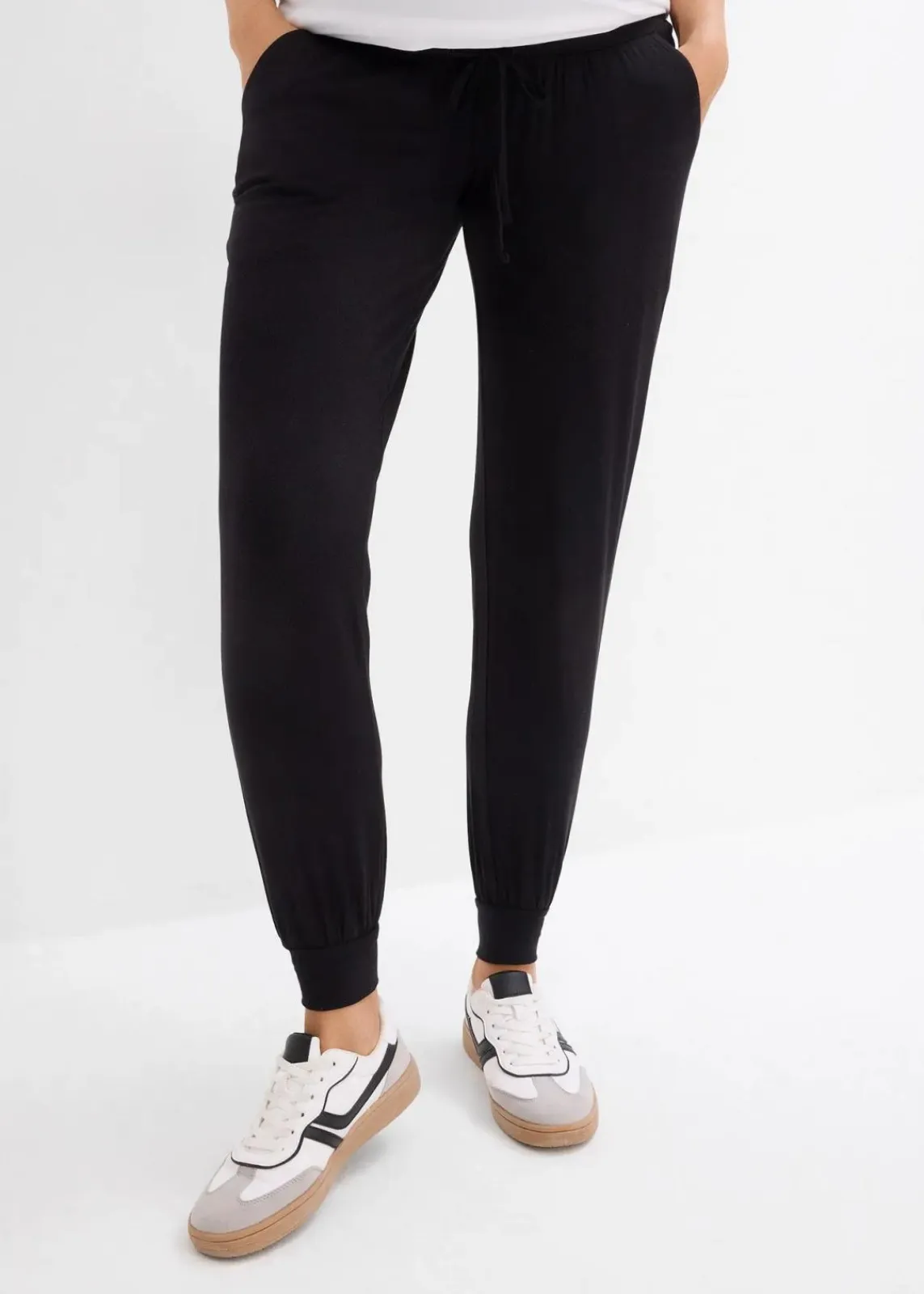 bonprix Bekleidung·Blazer|Nachhaltigere Materialien^Umstands-Loungehose für die Schwangerschaft und danach schwarz