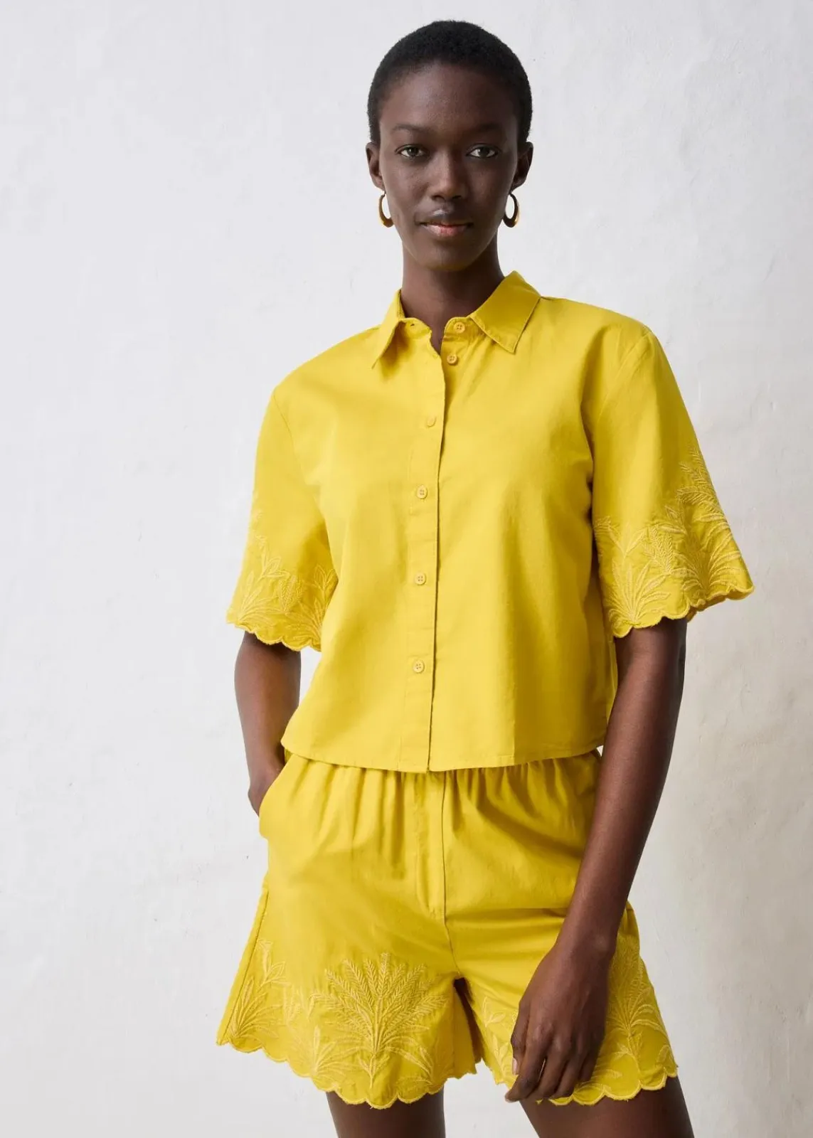 bonprix Blusen & Tuniken|Premium^verkürzte Hemdbluse mit Seidenanteil lemoncurry