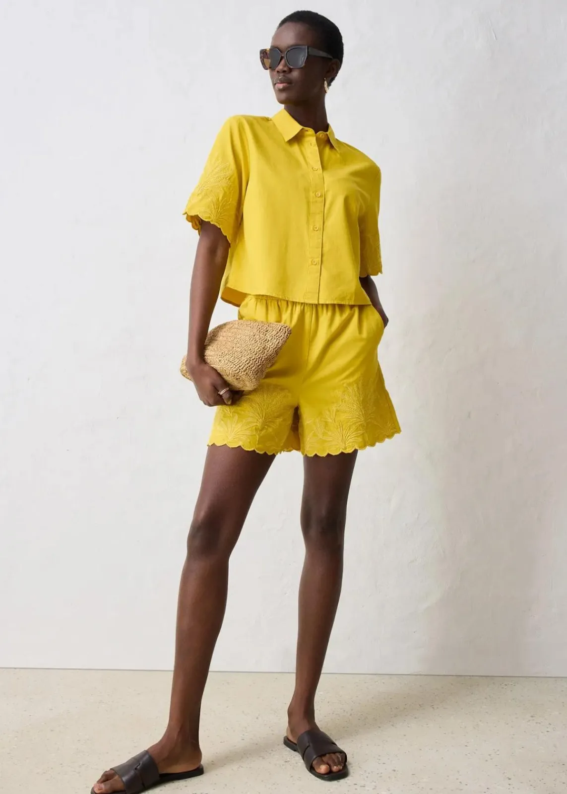 bonprix Blusen & Tuniken|Premium^verkürzte Hemdbluse mit Seidenanteil lemoncurry