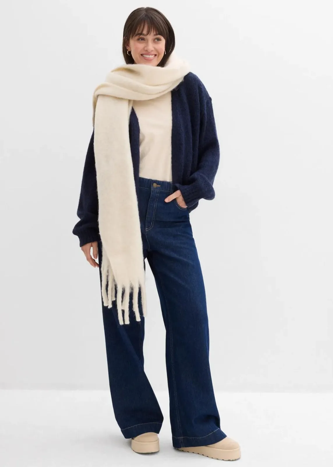 bonprix Pullover & Strickjacken|Bekleidung·Jeans^Verkürzte Oversize Grobstrickjacke dunkelblau