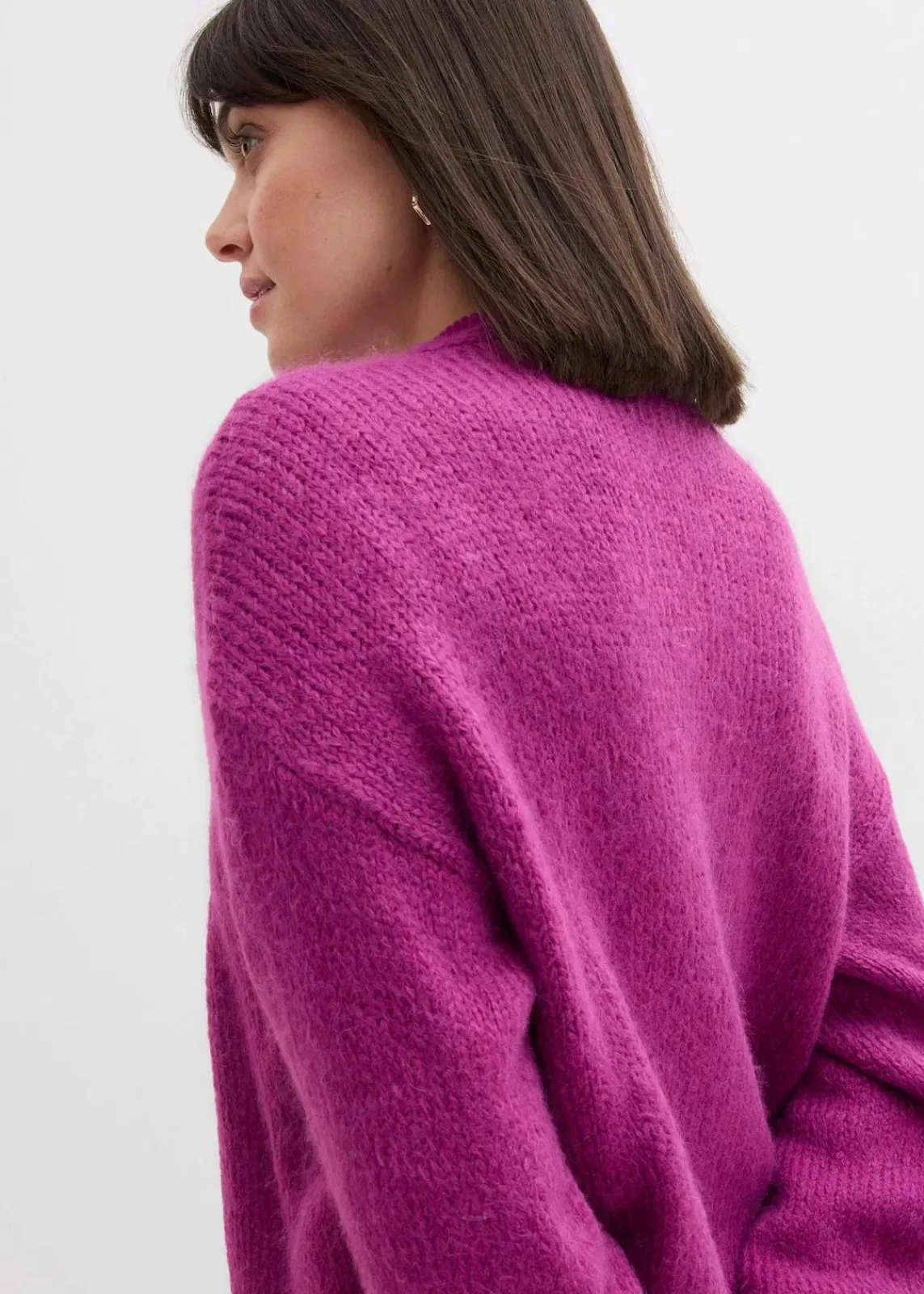 bonprix Bekleidung·Umstandsmode|Strickmode^Verkürzte Oversize Grobstrickjacke dunkelfuchsia