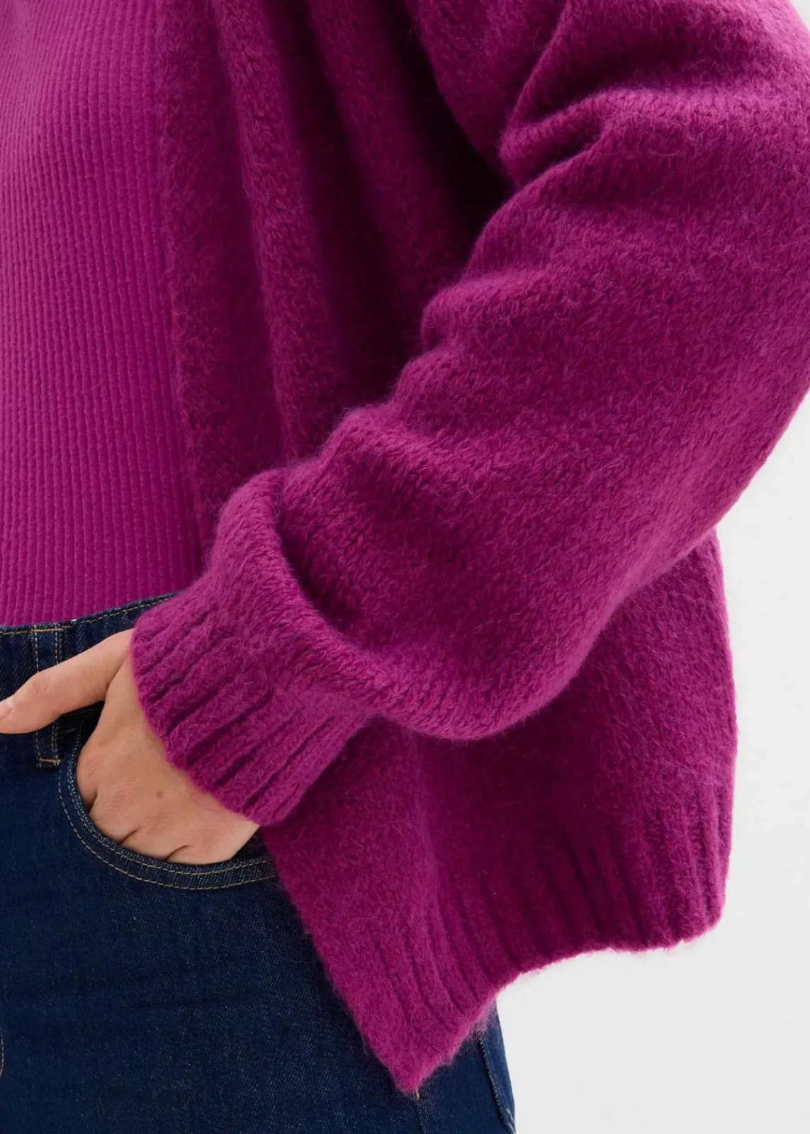 bonprix Bekleidung·Umstandsmode|Strickmode^Verkürzte Oversize Grobstrickjacke dunkelfuchsia