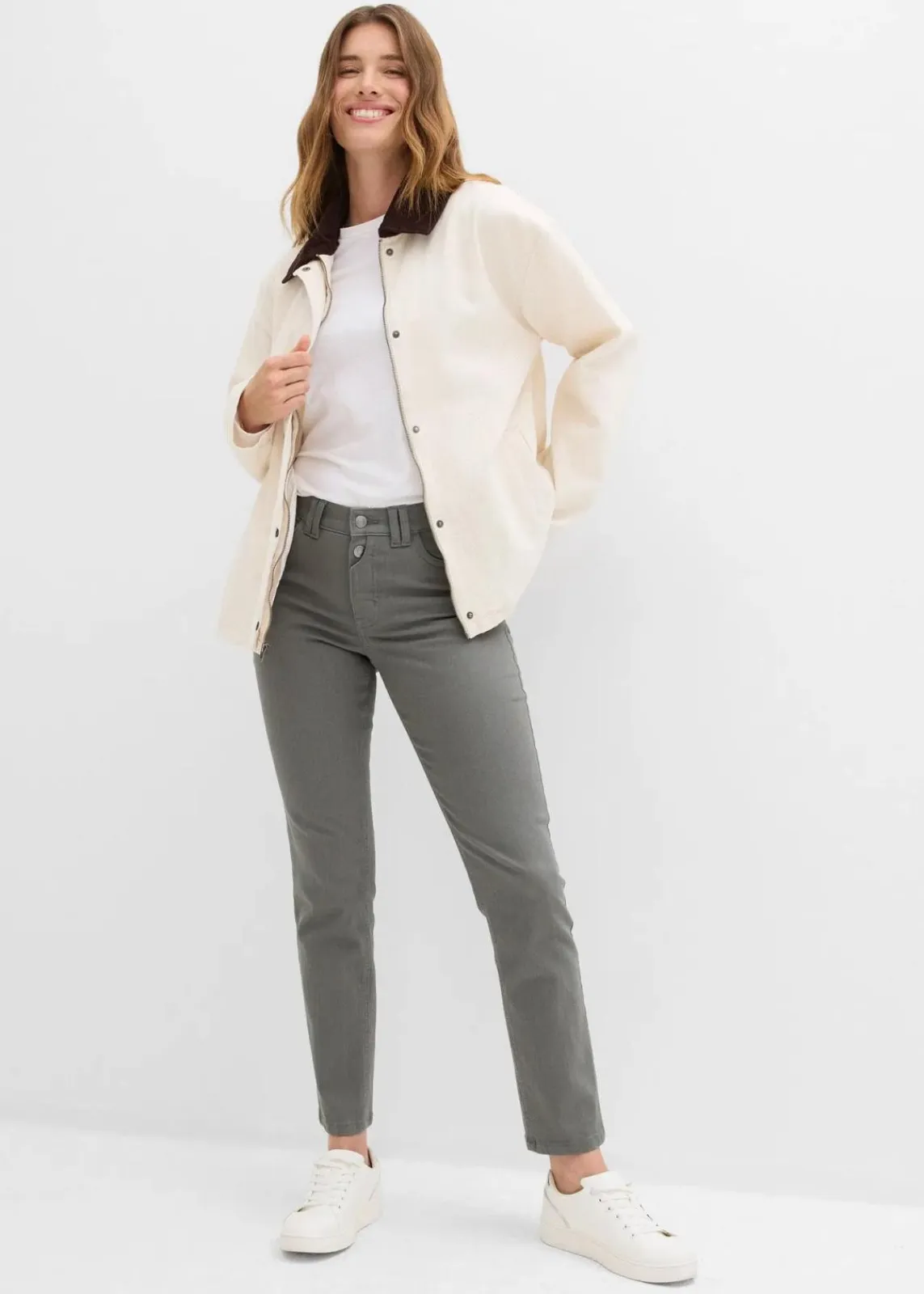 bonprix Bekleidung·Kleider|Hosen^verkürzte Twill-Hose eukalyptusgrün