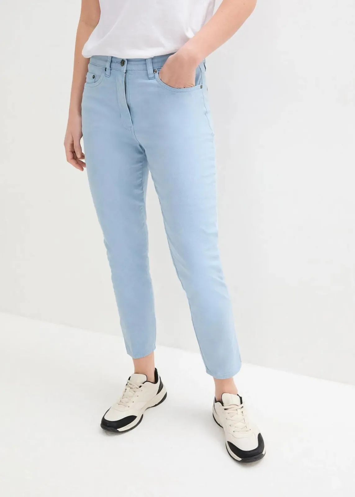 bonprix Hosen|Bekleidung·Kleider^Verkürzte Twill-Hose im Used-Look hellblau