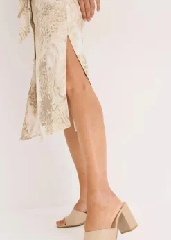 bonprix Bekleidung·Pullover & Strickjacken|Kleider^Viskose-Kleid mit Bindeband (2-tlg.Set) beige leo bedruckt