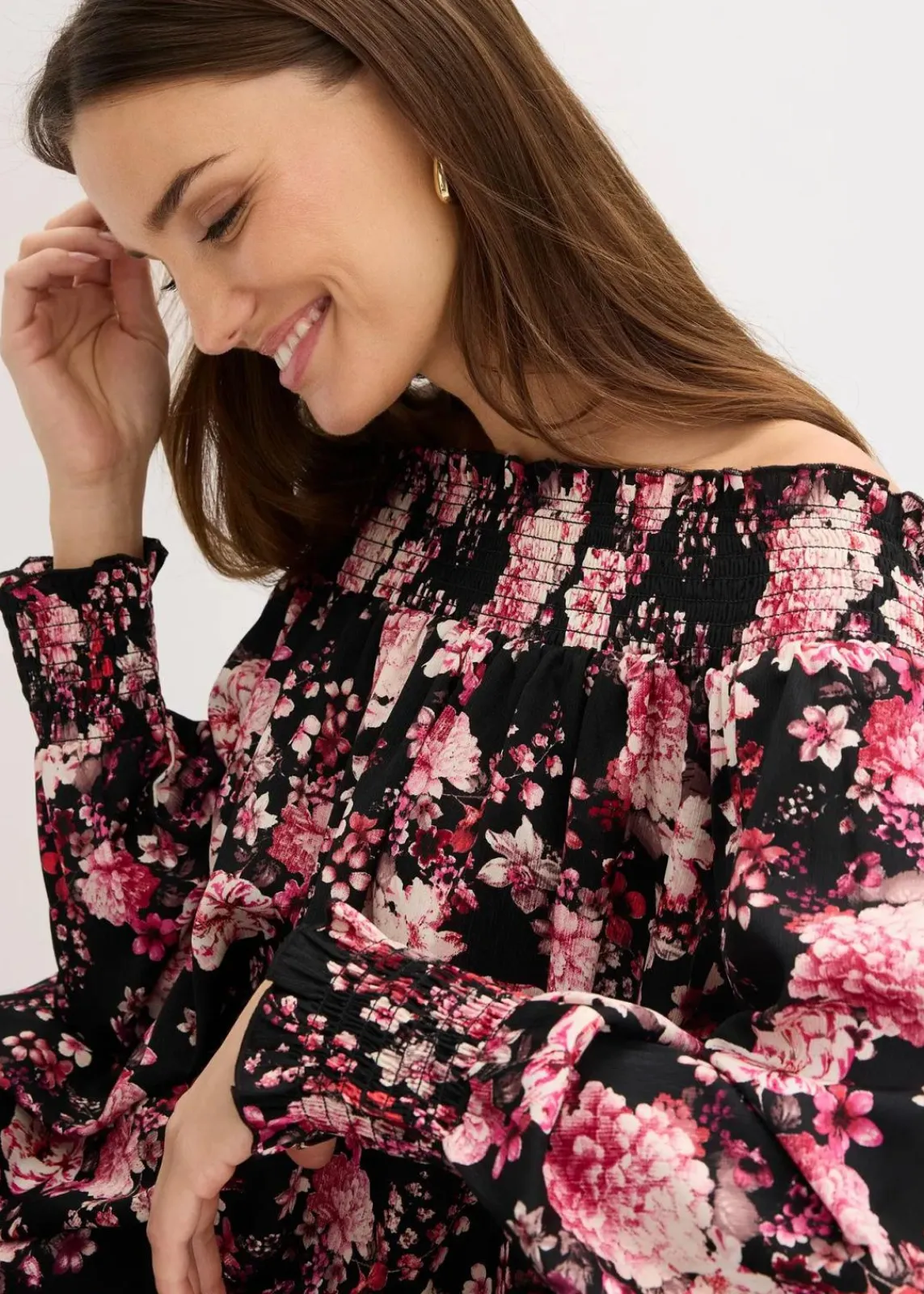 bonprix Blusen & Tuniken|Bekleidung·Jacken & Mäntel^Vokuhila-Bluse schwarz geblümt