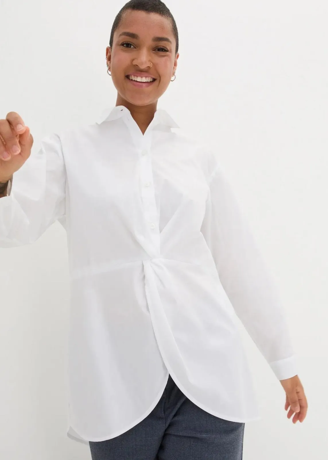 bonprix Bekleidung·Jacken & Mäntel|Blusen & Tuniken^Vokuhila-Bluse in reiner Baumwolle weiß
