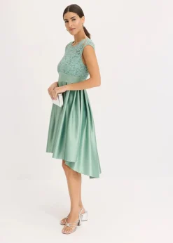bonprix Bekleidung·Pullover & Strickjacken|Festliche Mode^Vokuhila-Kleid aus glänzendem Satin mit Spitze pastellgrün