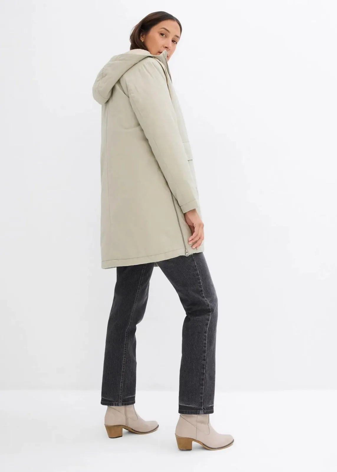 bonprix Jacken & Mäntel|Bekleidung·Hosen^warm wattierter Winterparka mit Teddyfutter in Kapuze mattschilf