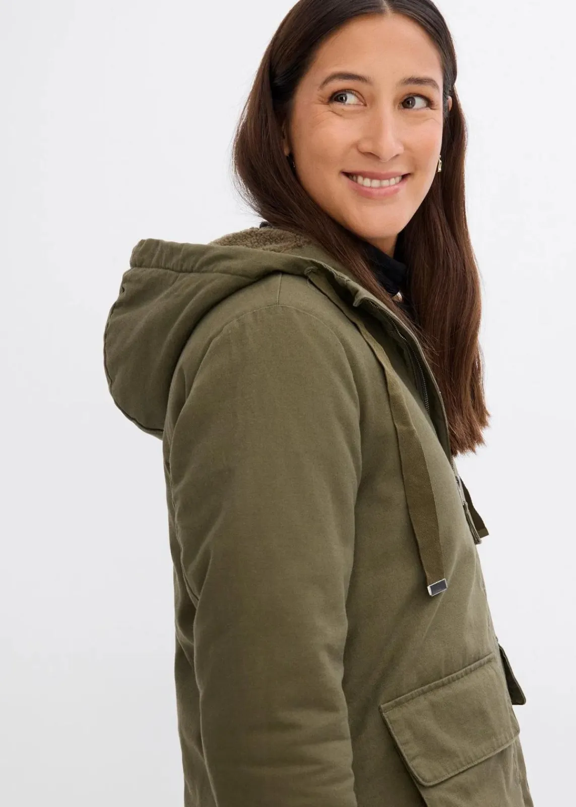bonprix Jacken & Mäntel|Bekleidung·Hosen^warm wattierter Winterparka mit Teddyfutter in Kapuze dunkeloliv