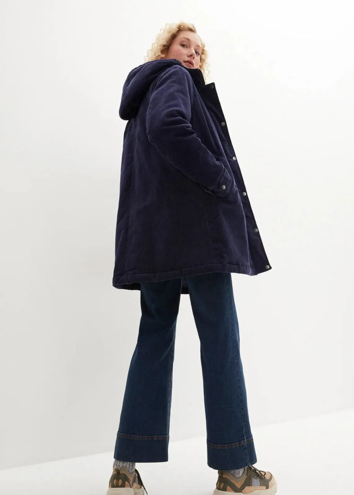 bonprix Jacken & Mäntel|Bekleidung·Hosen^Warmer Cord-Parka mit Teddy-Futter in der Kapuze, in A-Linie dunkelblau