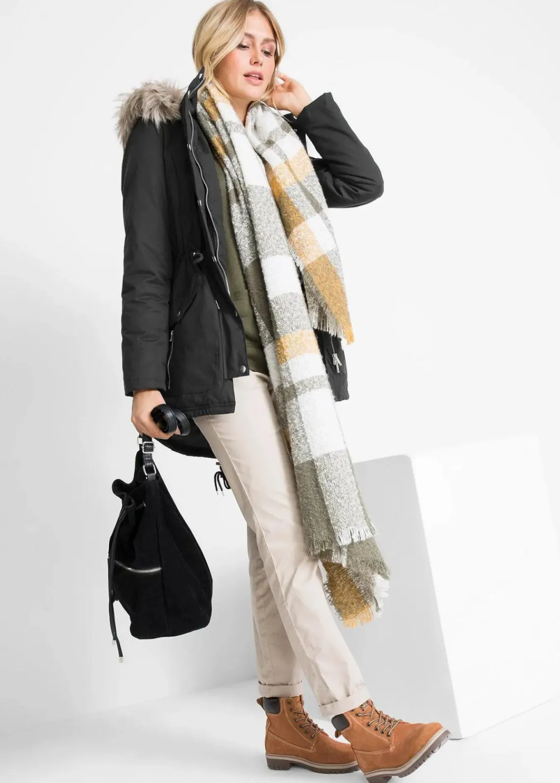 bonprix Bekleidung·Hosen|Jacken & Mäntel^Warmer Parka, gefüttert schwarz