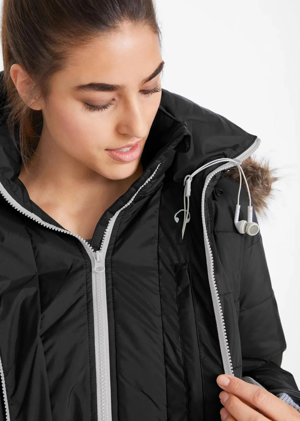 bonprix Bekleidung·Hosen|Jacken & Mäntel^wasserabweisende Funktions-Longjacke in 2-in-1-Optik, gesteppt schwarz