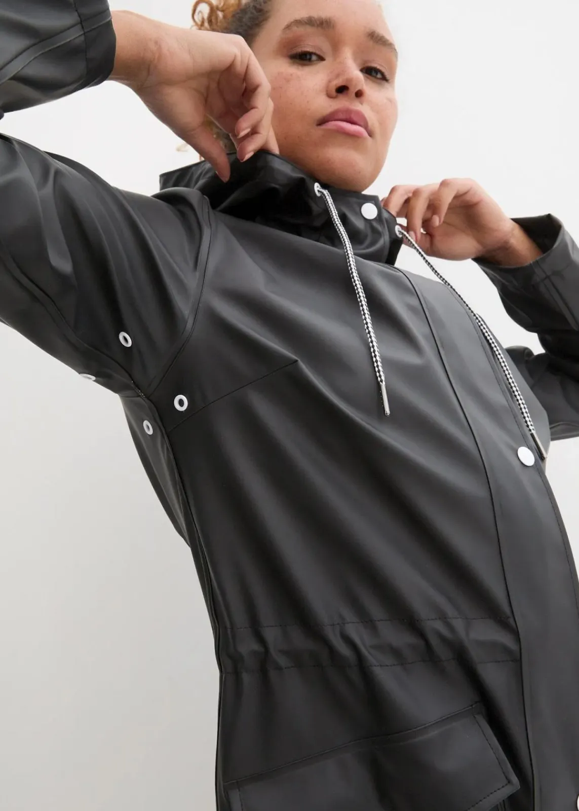 bonprix Jacken & Mäntel|Bekleidung·Hosen^wasserabweisende Regenjacke schwarz
