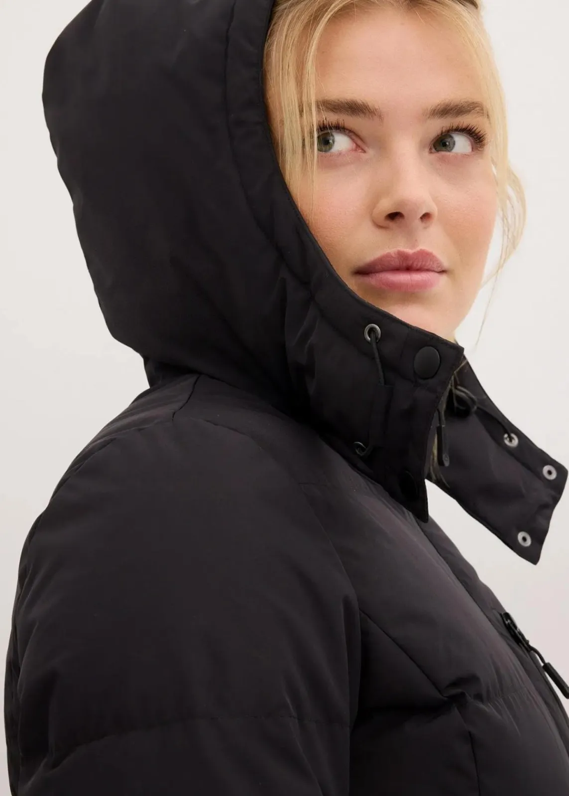 bonprix Bekleidung·Jumpsuits|Bekleidung·Sweat^wasserabweisende Ski Daunenjacke mit wärmeisolierender Funktion schwarz