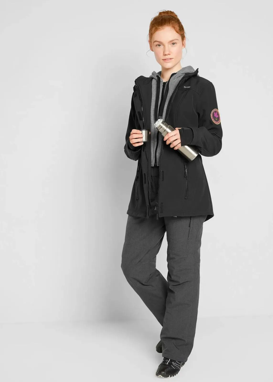 bonprix Bekleidung·Hosen|Jacken & Mäntel^wasserabweisende Softshell-Longjacke, 2 in 1-Optik schwarz